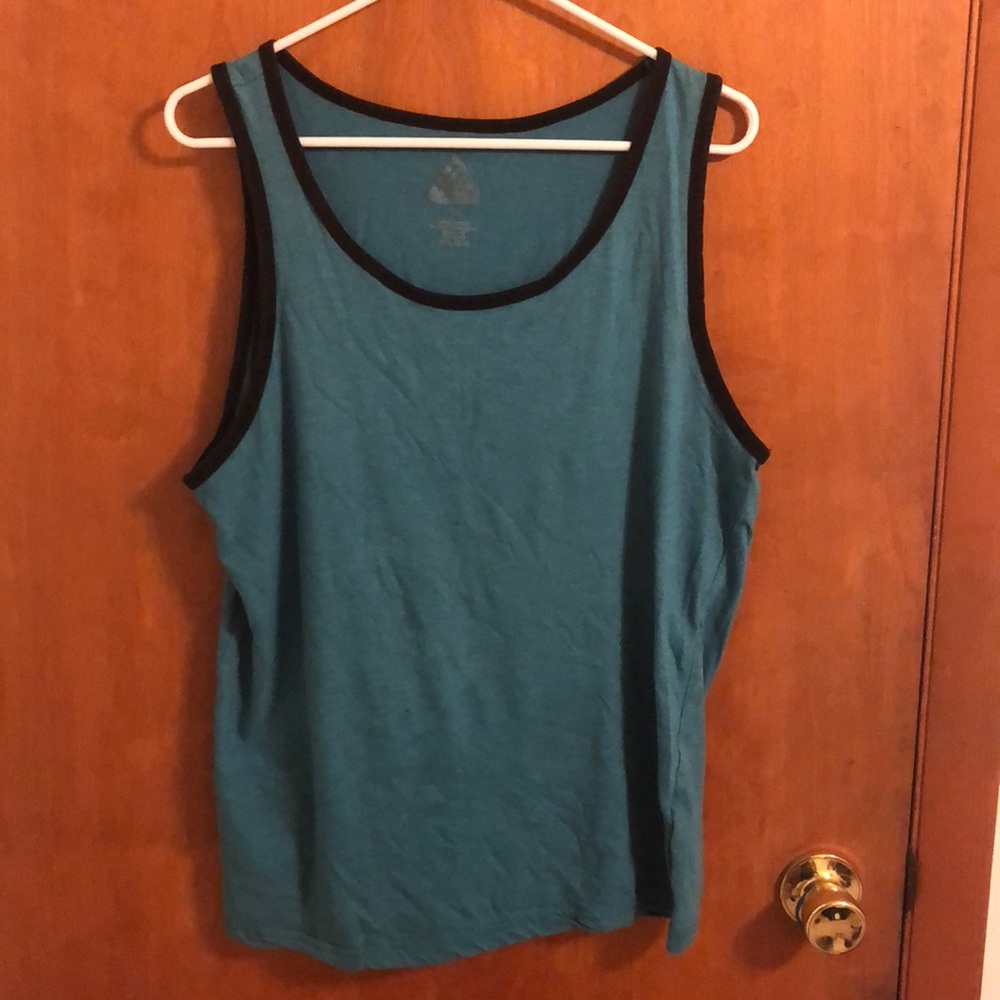 Bro tank